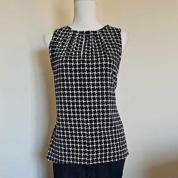WHBM Black and White Geometric Women's Top - Picture 1 of 5